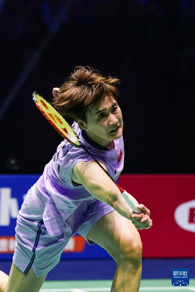 并利用身高 并利用身高