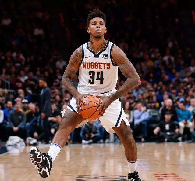 开对手防线 开对手防线